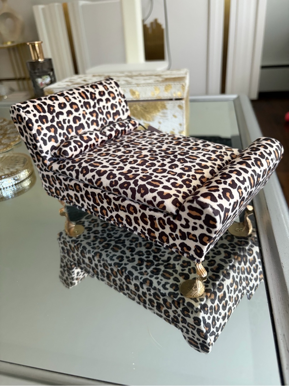 RARE! NWT Viral Concepts Leopard Print BED Jewelry Box With Pillows